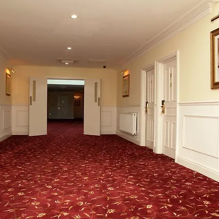 Rever Hotel