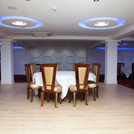 Rever Hotel